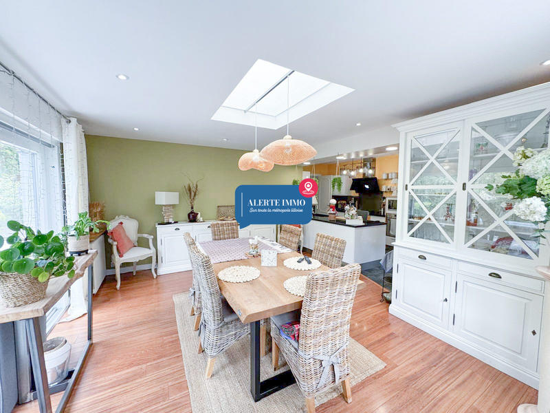 Maison - 150 m² - 5 pièces