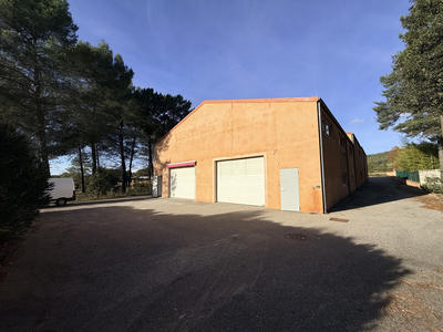 Local d'activités - 240 m²
