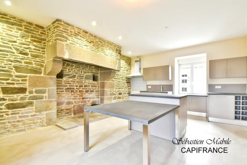 Maison en pierre - 100 m² - 5 pièces