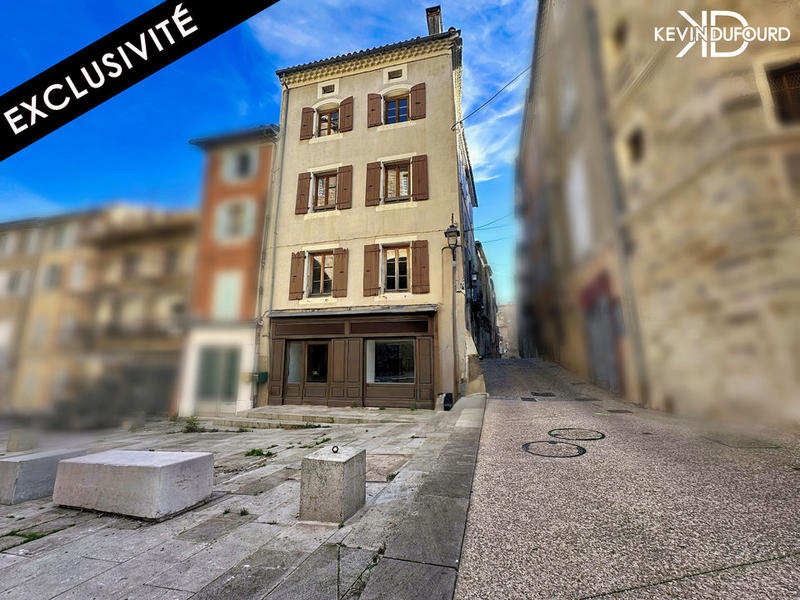 Immeuble - 130 m² - 6 pièces