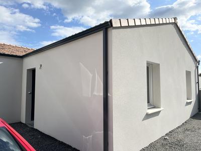 Maison - 85 m² - 4 pièces