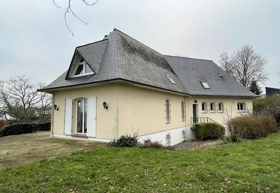Maison - 165 m² - 6 pièces