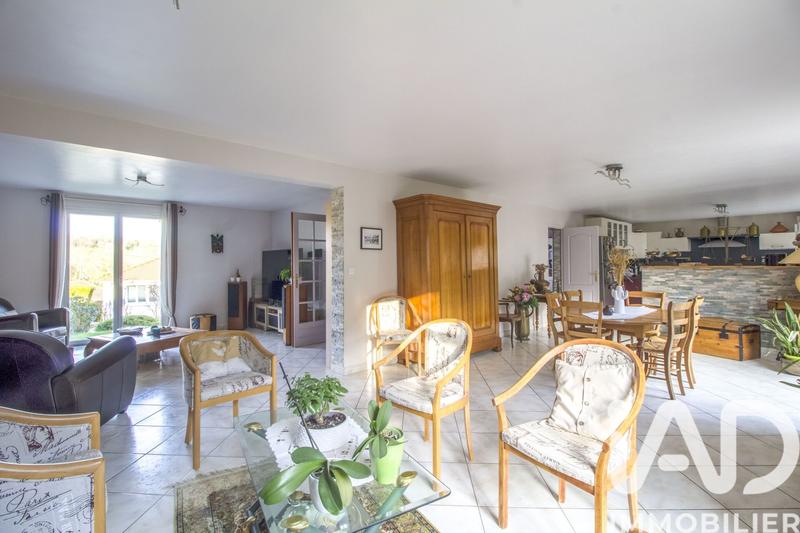 Maison - 192 m² - 7 pièces