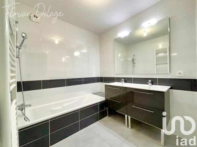 Appartement - 93 m² - 4 pièces