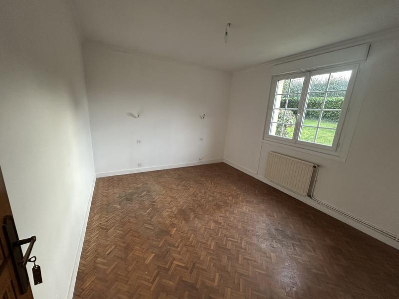 Maison traditionnelle - 168 m² - 7 pièces