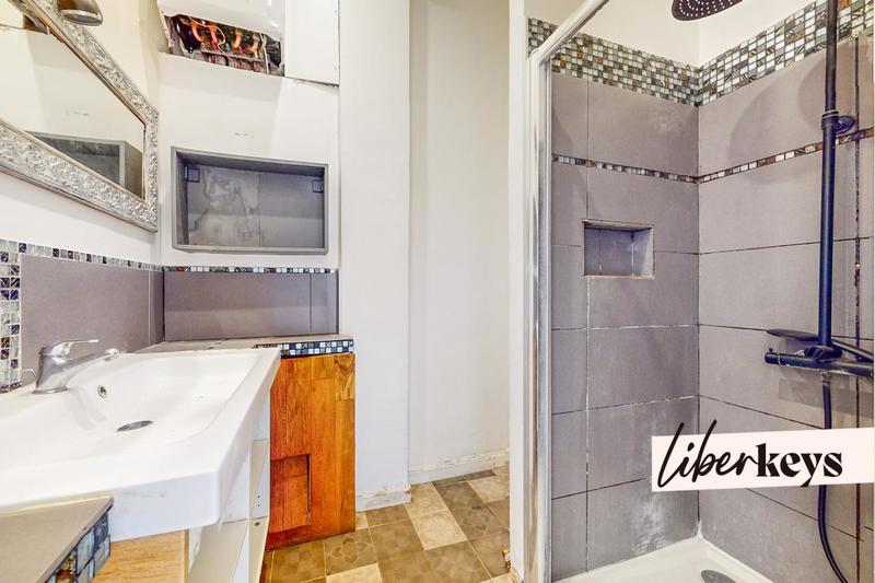 Maison - 176 m² - 8 pièces