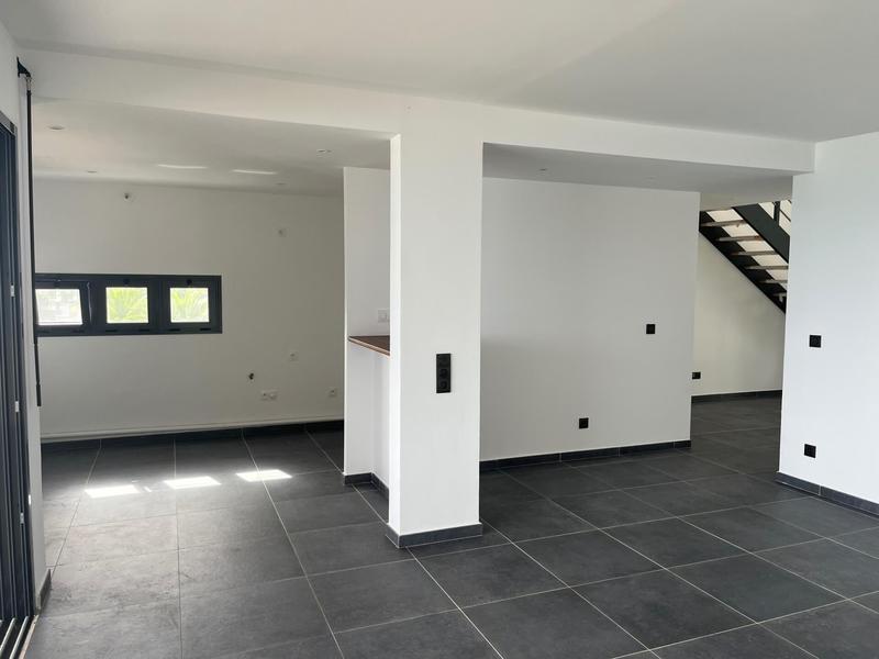 Appartement - 115 m² - 4 pièces