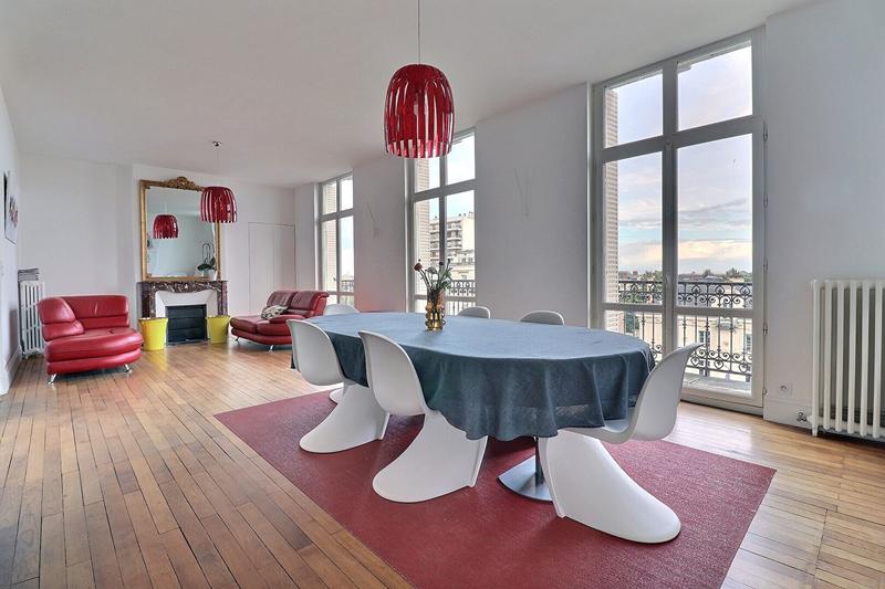 Appartement - 229 m² - 7 pièces