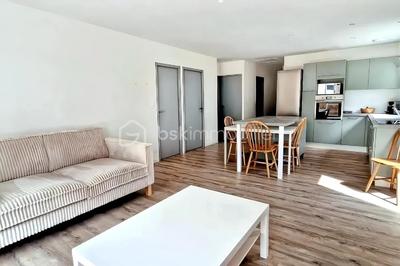 Maison - 77 m² - 4 pièces