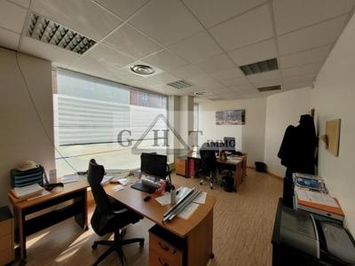 Bureau - 234 m²