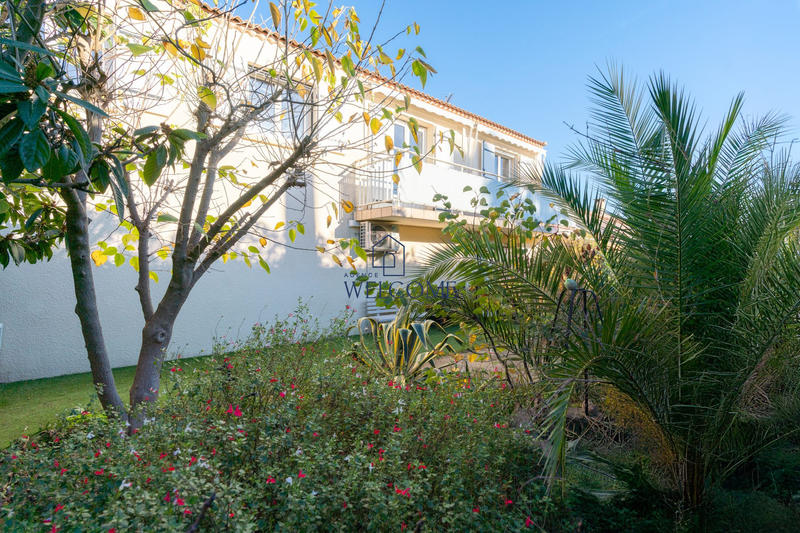 Maison - 104 m² - 4 pièces