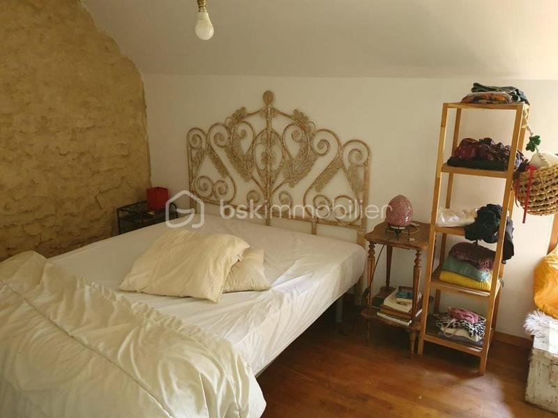 Maison - 210 m² - 6 pièces