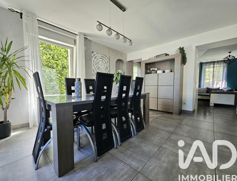 Maison - 115 m² - 5 pièces