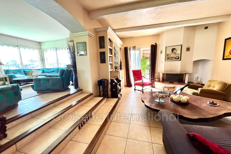 Villa - 217 m² - 7 pièces