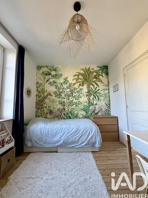 Maison - 180 m² - 7 pièces