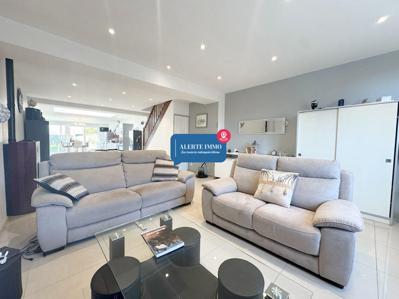 Maison - 141 m² - 5 pièces