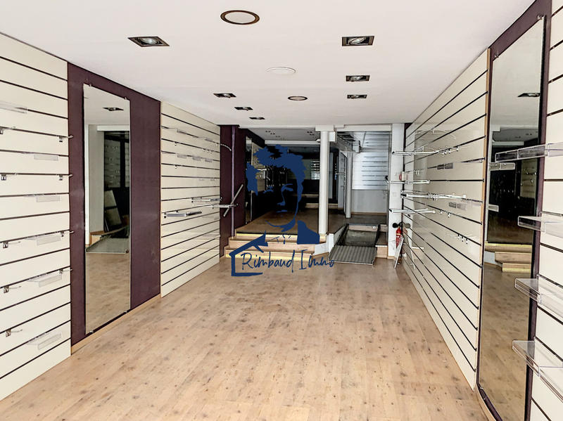 Local d'activités - 112 m²
