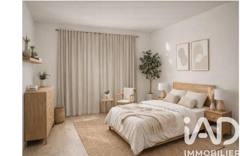 Maison - 102 m² - 4 pièces