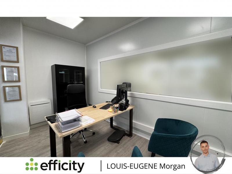 Bureau - 158 m² - 7 pièces