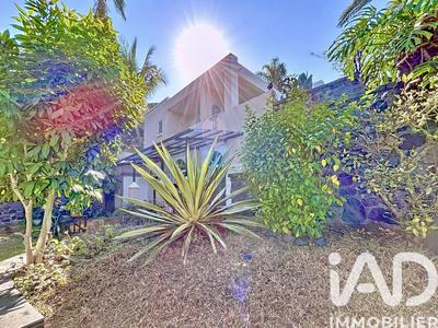 Maison - 245 m² - 8 pièces