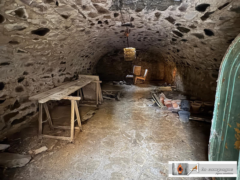 Maison ancienne - 151 m² - 7 pièces