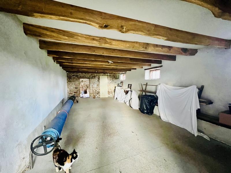 Maison - 235 m² - 6 pièces