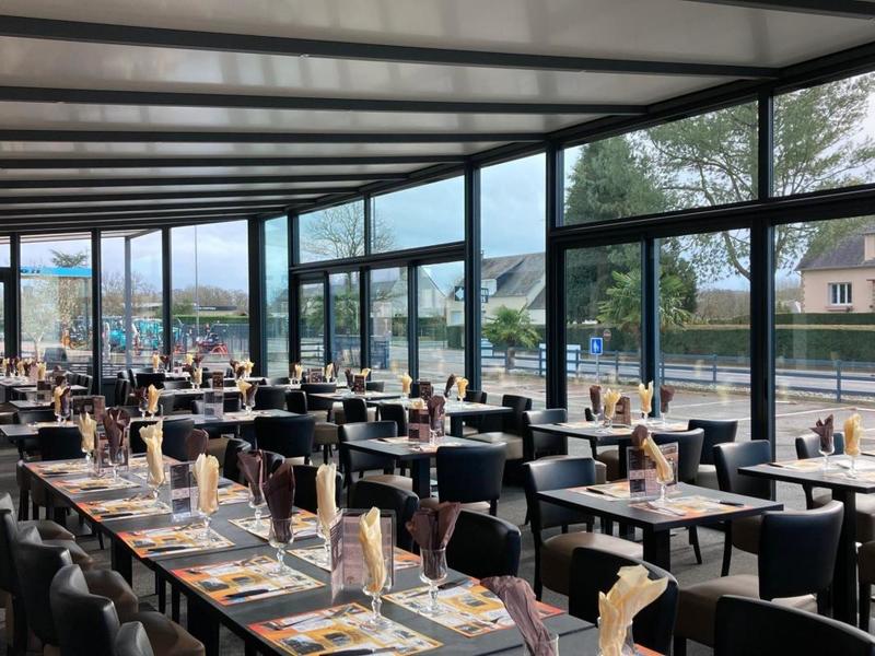 Fonds de commerce - 1 600 m²