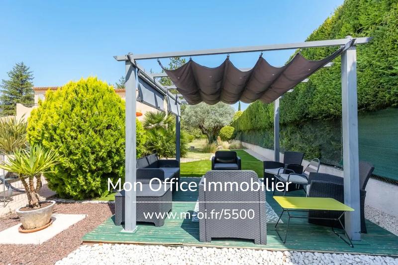 Maison traditionnelle - 145 m² - 5 pièces