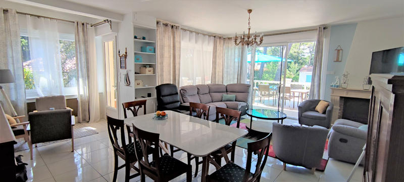 Maison - 199 m² - 8 pièces