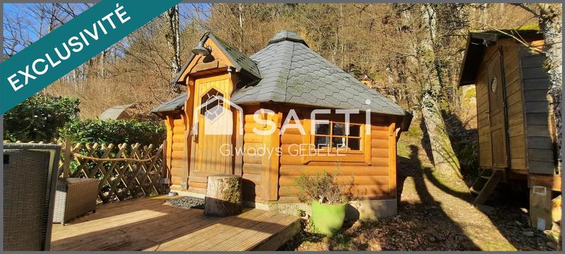 Maison - 233 m² - 12 pièces