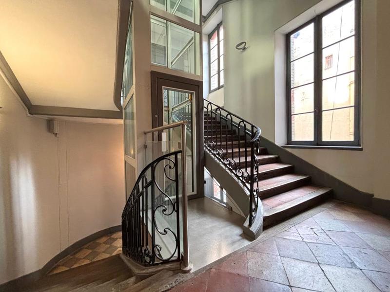 Appartement - 77 m² - 3 pièces