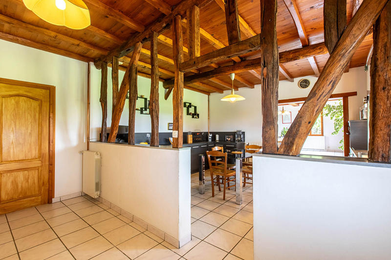 Maison - 179 m² - 7 pièces