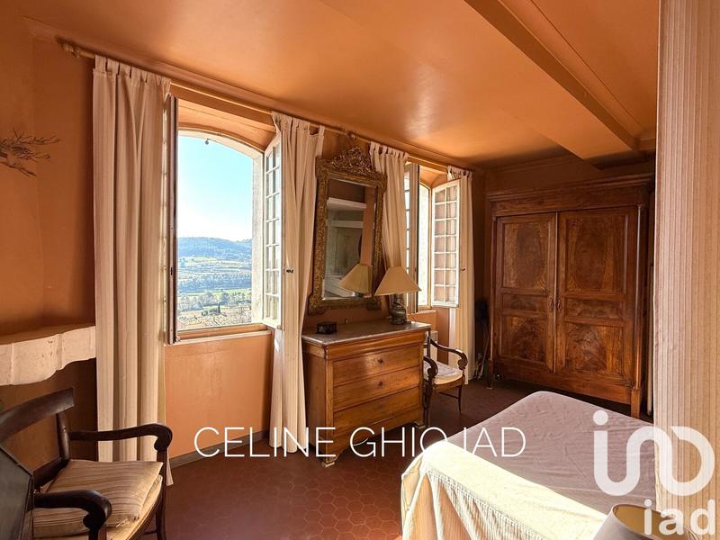 Maison - 190 m² - 7 pièces