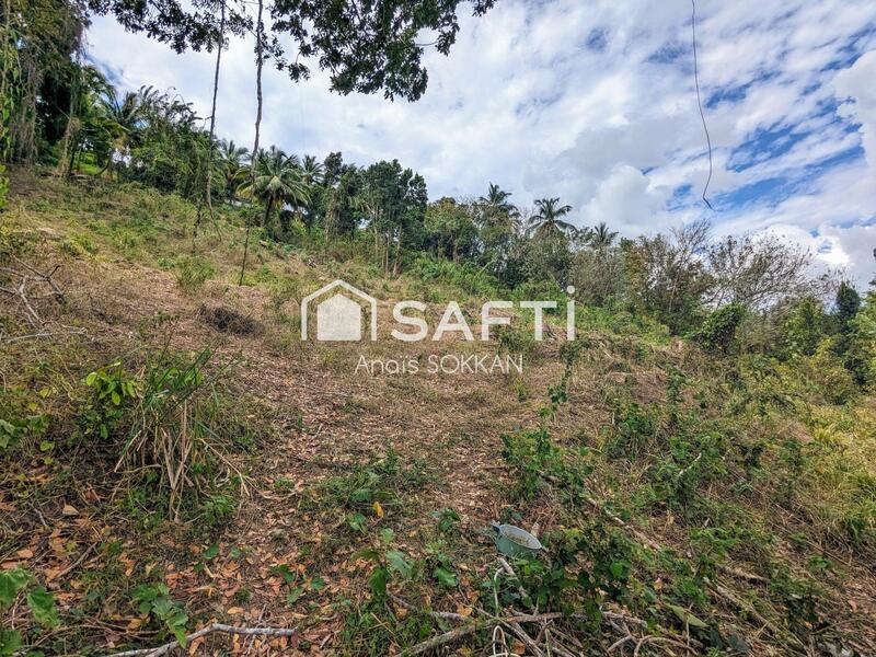 Terrain - 4 096 m²