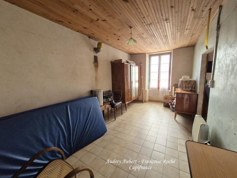 Maison - 104 m² - 4 pièces
