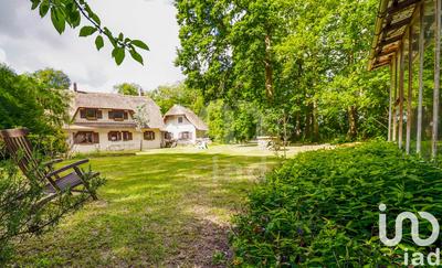 Maison - 187 m² - 9 pièces