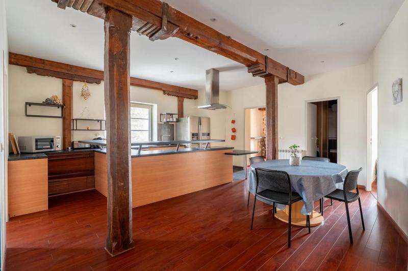 Appartement - 106 m² - 4 pièces