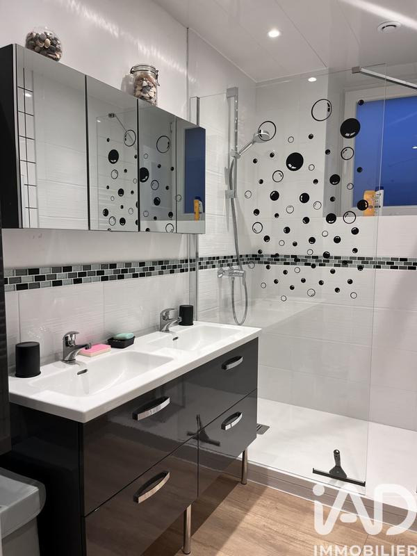 Maison - 120 m² - 6 pièces