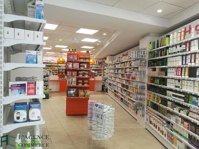 Fonds de commerce - Local commercial - 132 m²