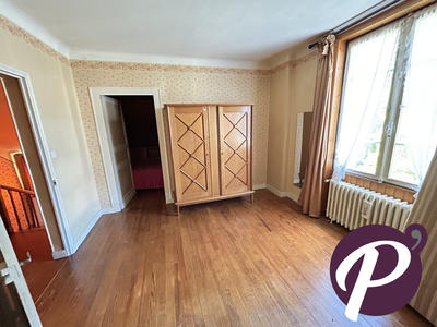 Maison traditionnelle - 150 m² - 5 pièces