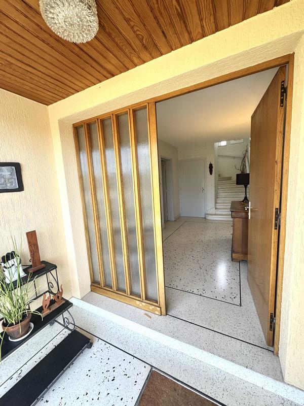 Maison - 143 m² - 6 pièces