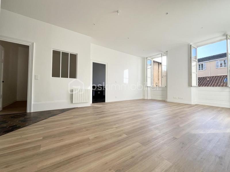 Appartement bourgeois - 86 m² - 3 pièces