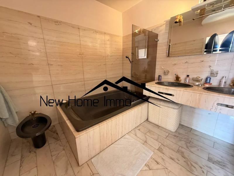 Appartement - 188 m² - 5 pièces