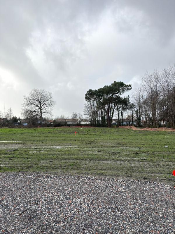 Terrain constructible - 1 170 m²