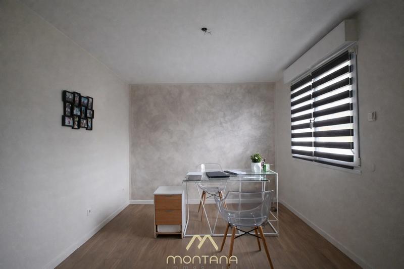 Maison contemporaine - 272 m² - 8 pièces