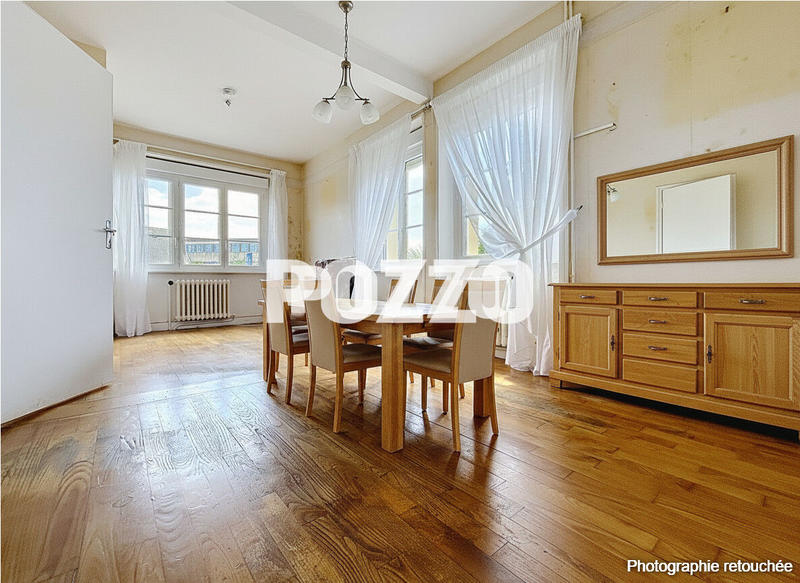 Maison - 96 m² - 6 pièces