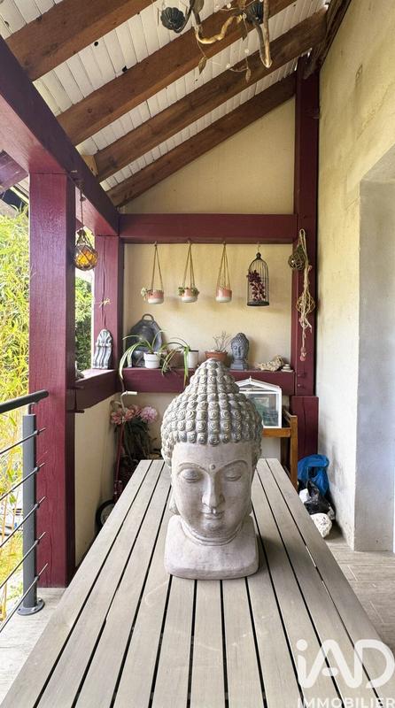 Maison - 185 m² - 8 pièces