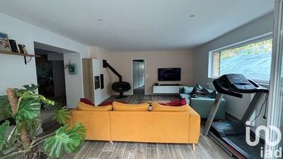 Maison - 296 m² - 12 pièces