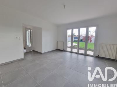 Maison - 220 m² - 7 pièces