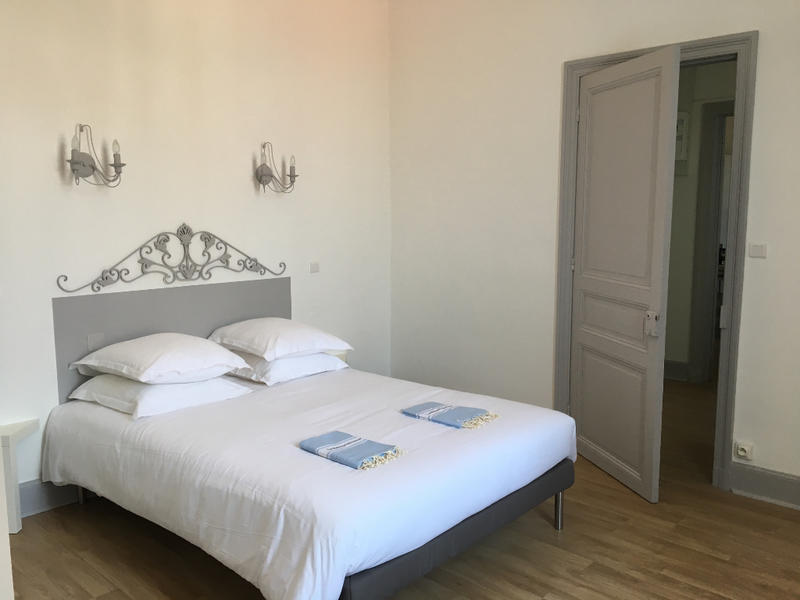 Maison - 847 m² - 36 pièces